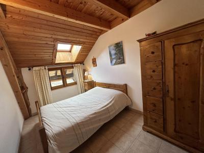 Rent in ski resort 2 room mezzanine apartment 4 people (001) - Résidence Le Coup de Sabre - Vars - Bedroom