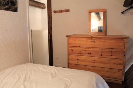 Ski verhuur Appartement duplex 2 kamers 6 personen (012) - Résidence le Hameau - Vars - Cabine