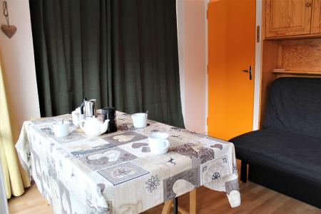 Rent in ski resort Studio sleeping corner 4 people (462) - Résidence le Pelvoux II - Vars - Apartment