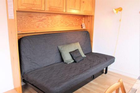 Rent in ski resort Studio sleeping corner 4 people (462) - Résidence le Pelvoux II - Vars - Living room