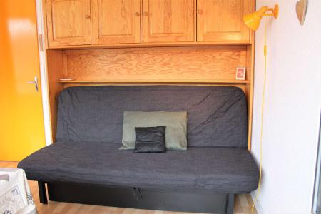 Rent in ski resort Studio sleeping corner 4 people (462) - Résidence le Pelvoux II - Vars - Living room