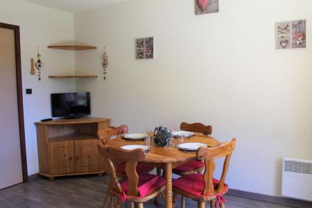 Rent in ski resort Studio sleeping corner 4 people (B102) - Résidence les Alpages - Vars - Living room