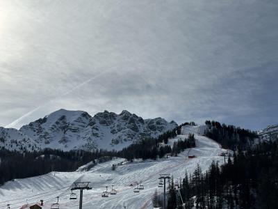 Skiverleih 3-Zimmer-Holzhütte für 9 Personen (52) - Résidence Les Terrasses de Vars Ste Marie  - Vars - Draußen im Winter