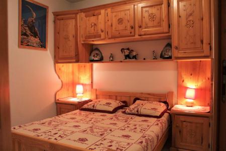 Rent in ski resort 2 room apartment 6 people (16) - Résidence Marmottons - Vars - Bedroom