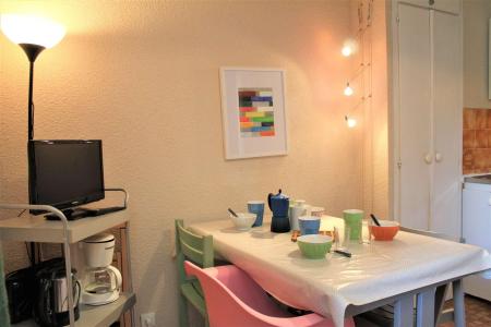Location au ski Studio 3 personnes (326) - Résidence Ski Soleil - Vars - Coin repas