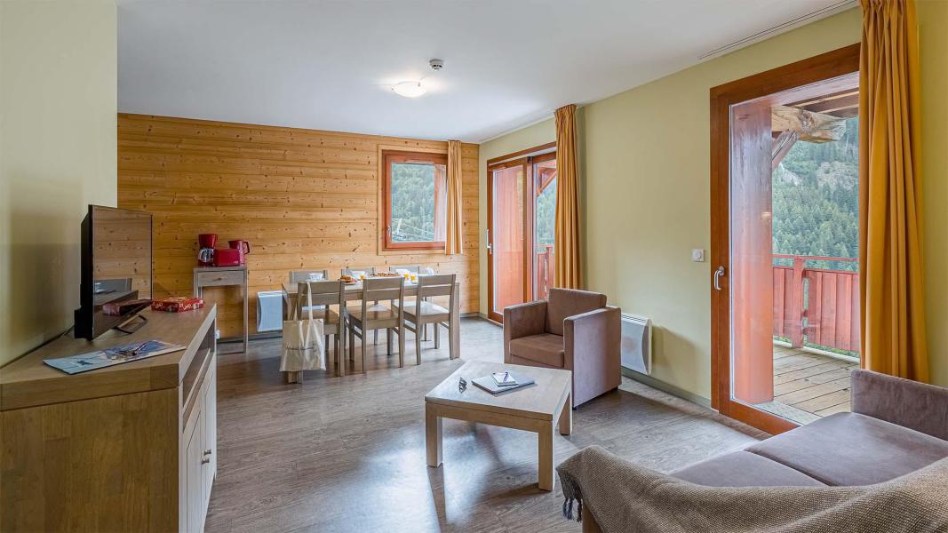 Rent in ski resort Résidence les Epinettes - Vaujany - Living room