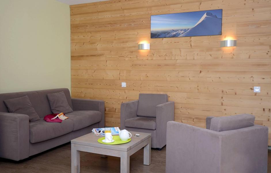Rent in ski resort Résidence Prestige la Cascade - les Epinettes - Vaujany - Reception