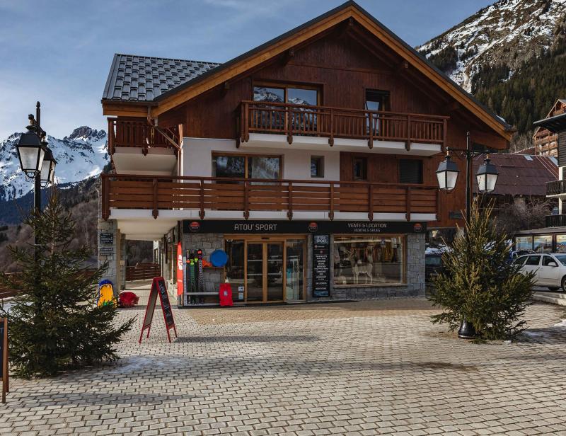 Vacanze in montagna Résidence Terresens Le Saphir - Vaujany - Esteriore inverno