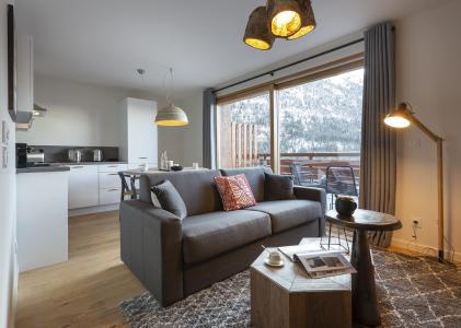 Rent in ski resort 2 room apartment cabin 4-6 people - Résidence Le Saphir - Vaujany - Living room