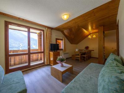 Rent in ski resort Résidence les Hauts de la Drayre - Vaujany - Living room
