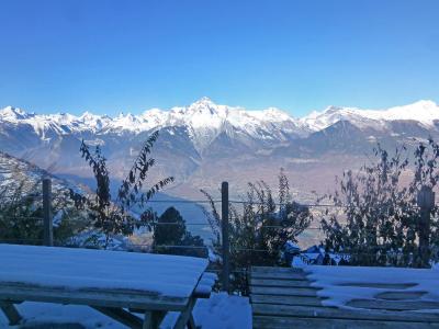 Vacanze in montagna Chalet CNY01 - Veysonnaz - Esteriore inverno