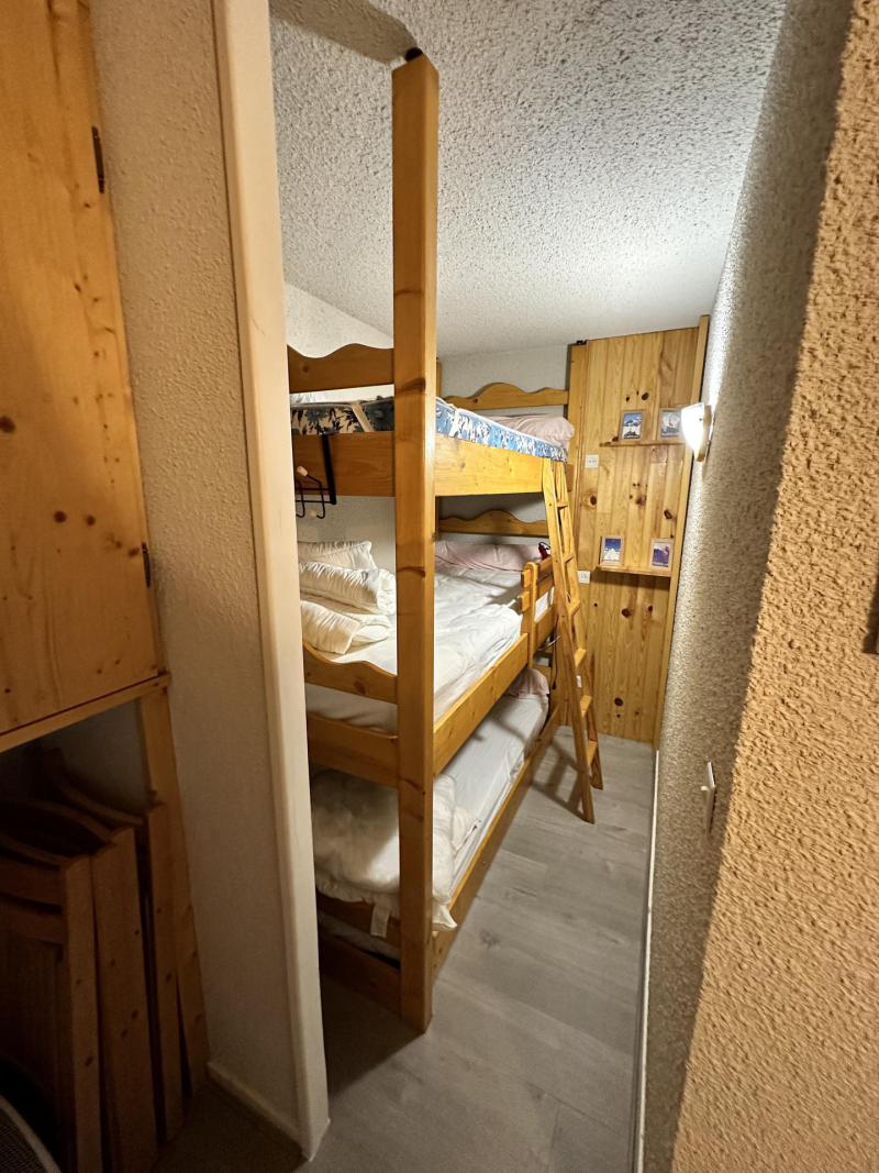 Rent in ski resort Studio sleeping corner 5 people (309) - Résidence Carette - Villard de Lans