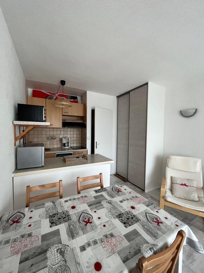 Rent in ski resort Studio cabin 2-4 people (H44) - Résidence les Arolles - Villard de Lans - Kitchen