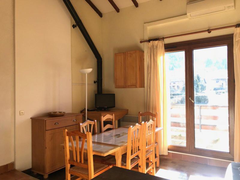 Rent in ski resort 3 room apartment 8 people (23) - Résidence les Campanules - Villard de Lans - Table