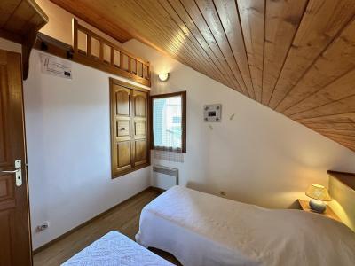 Rent in ski resort 3 room duplex apartment 5 people (01) - Résidence la Bourne - Villard de Lans - Bedroom