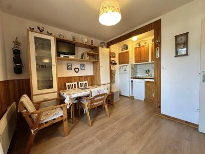 Rent in ski resort 2 room apartment 4 people (4020-208) - Résidence le Grand Adret - Villard de Lans