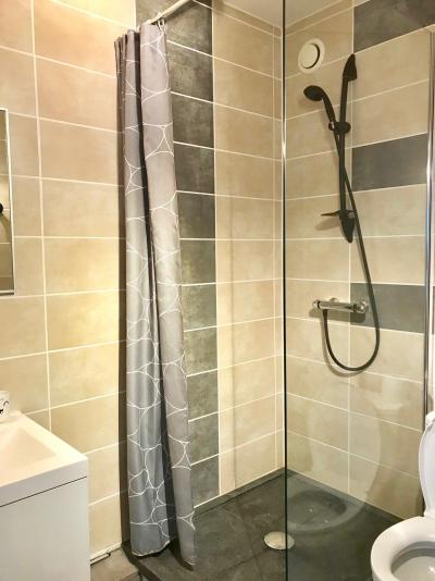 Rent in ski resort Studio 4 people (H73) - Résidence les Arolles - Villard de Lans - Shower room