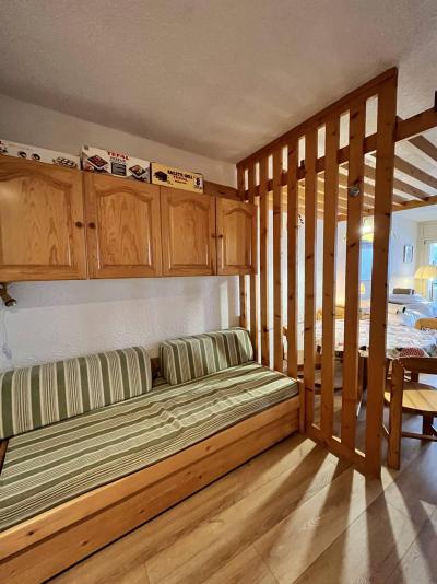 Rent in ski resort Studio sleeping corner 6 people (612T21) - Résidence les Glovettes - Villard de Lans