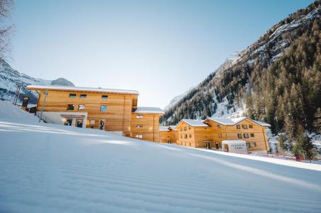 Ski verhuur Résidence Swisspeak Resorts Zinal - Zinal - Buiten winter